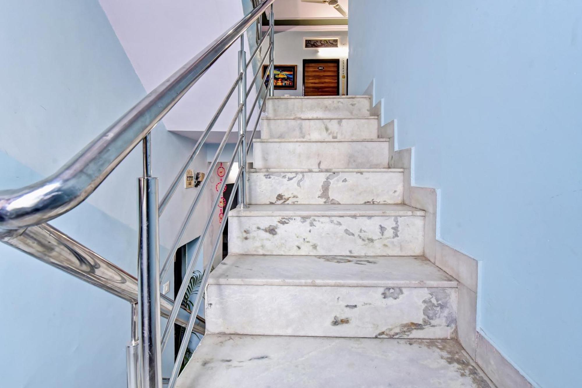 Hotel O Shiv Kalpana Dzsaipur Kültér fotó